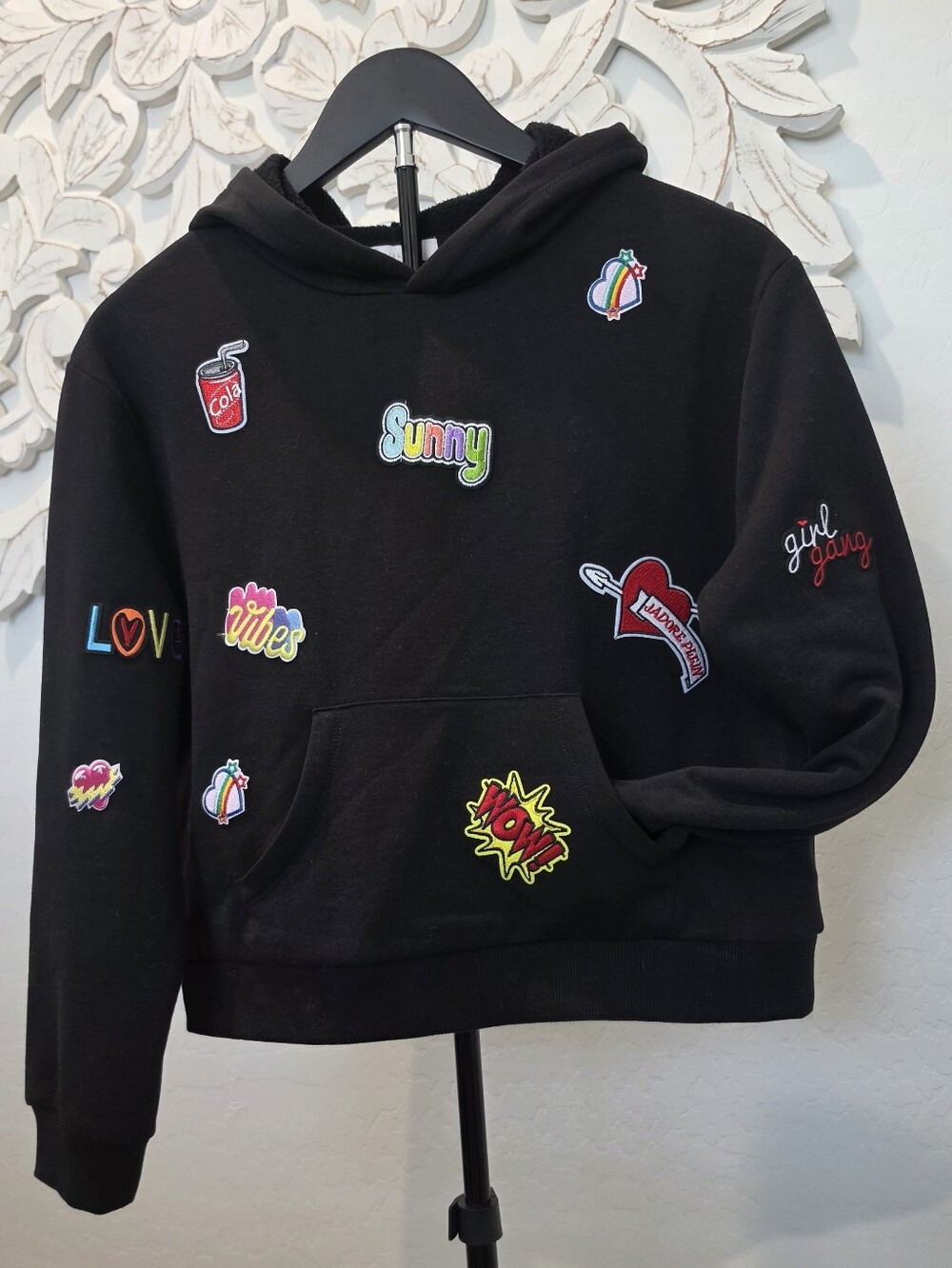 GB girls Black Hoodie w/Colorful Patch Word Motifs Girl's Sz Large 12/14 NWT